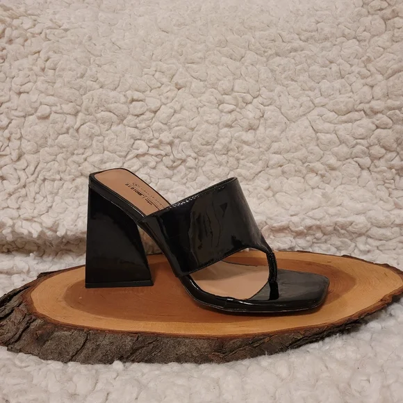 Spring Chunky Sandals, 7.5 - Picture 2 of 7